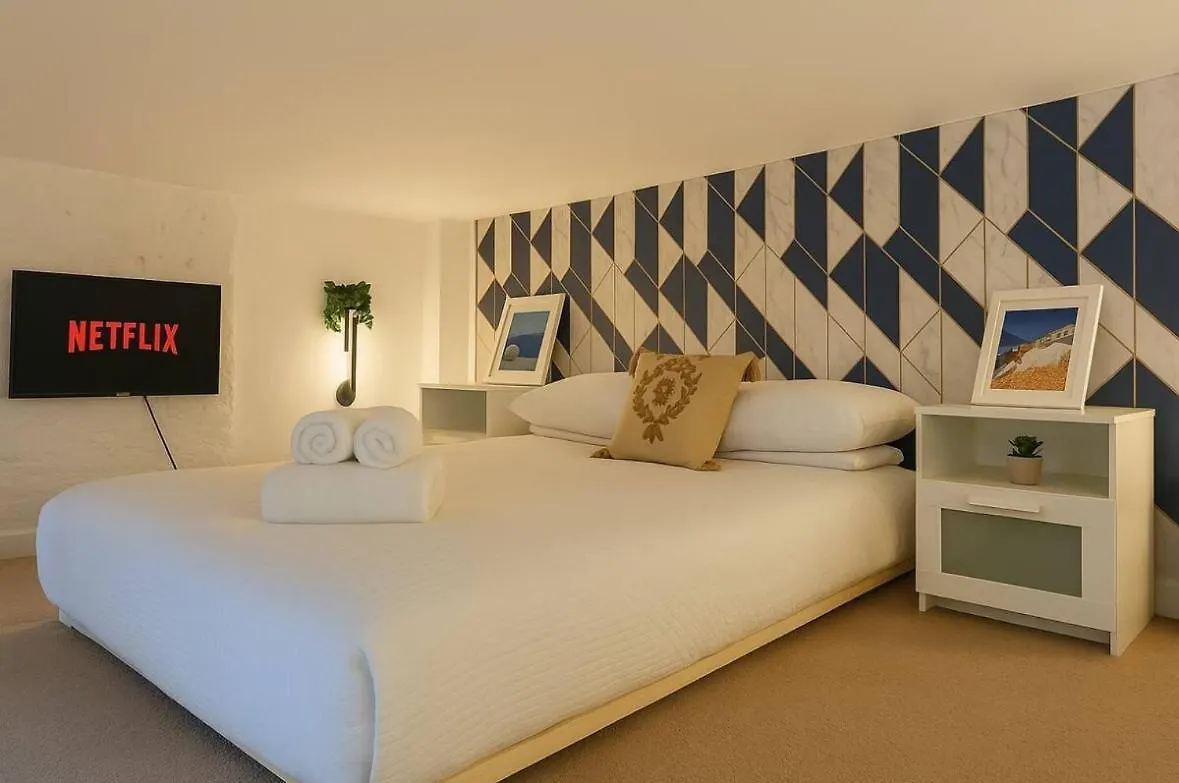 Modern Studio In Canary Wharf With Hot Tub London
